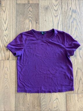 Theory Purple Short Sleeve Cropped Crewneck Tee